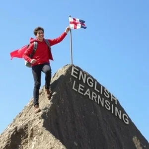 Desbloqueando la fluidez en inglés: Life doesn't get easier or more forgiving, we get stronger and more resilient.